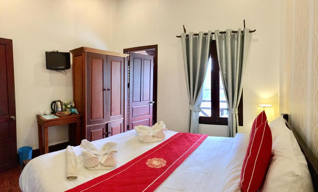 พังแคมลอดจ์ Hotel หลวงพระบาง ภายนอก รูปภาพ