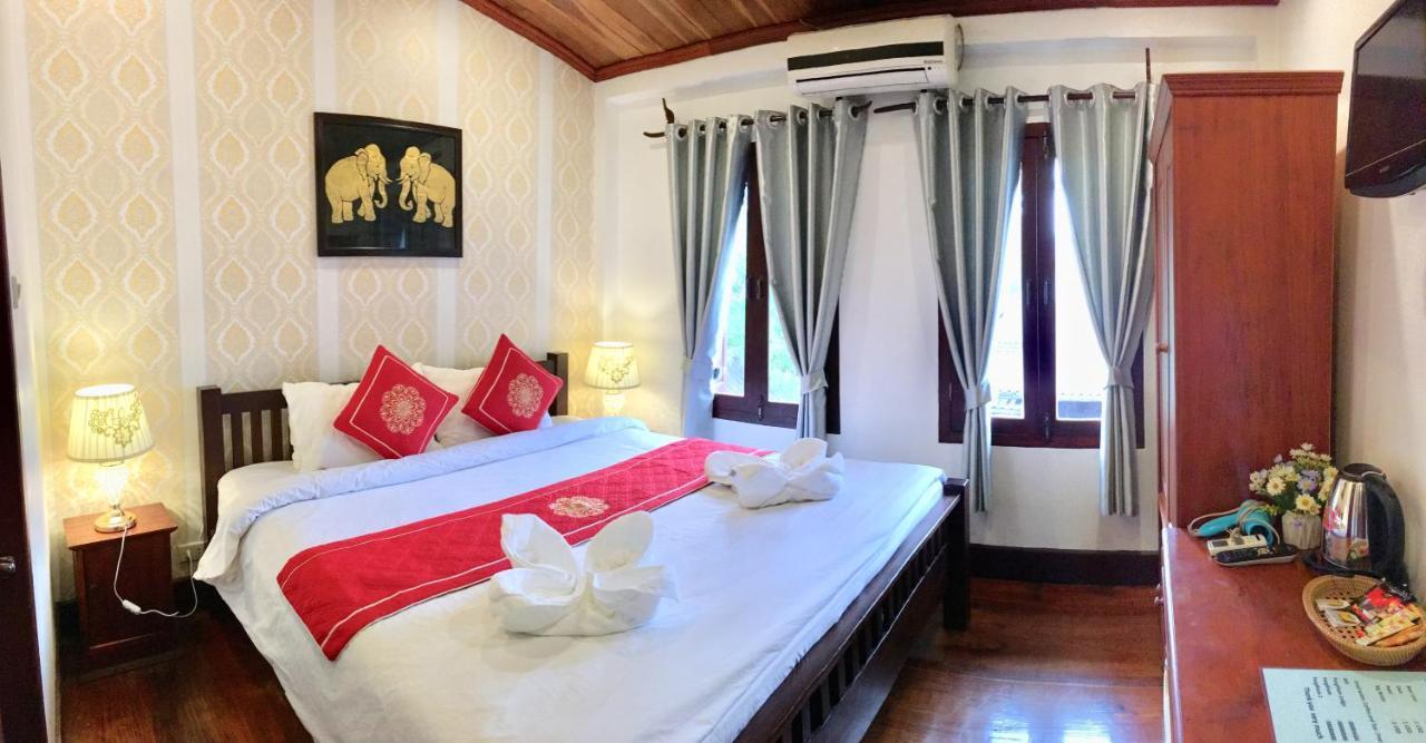 พังแคมลอดจ์ Hotel หลวงพระบาง ภายนอก รูปภาพ