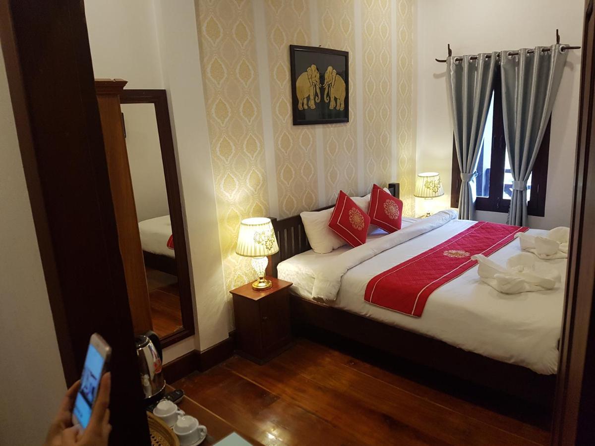 พังแคมลอดจ์ Hotel หลวงพระบาง ภายนอก รูปภาพ